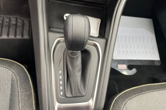 Renault Captur Techno 1.6 E-Tech Hybrid AT