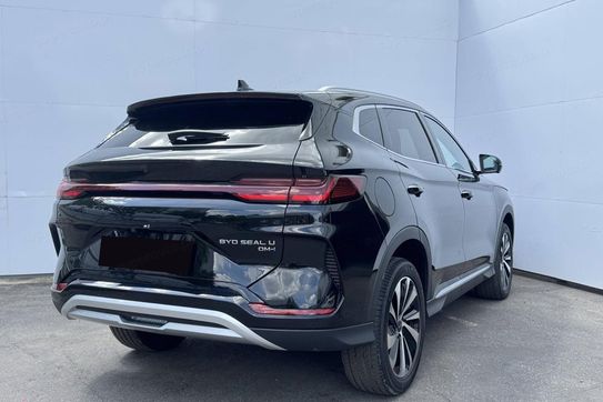 BYD Seal U DM-i  Design AWD