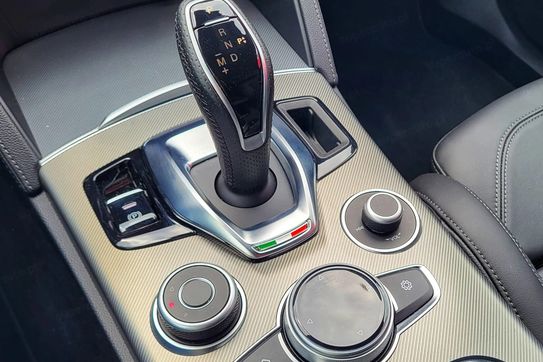 Alfa Romeo Stelvio Turbo Veloce Q4