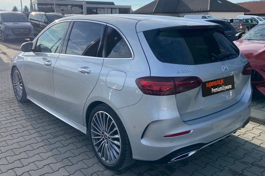 Mercedes B Klasa 220 4-Matic mHEV AMG Line 8G-DCT