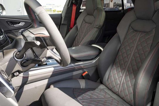 Audi Q8 50 TDI quattro