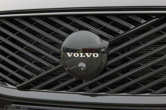 Volvo XC60 B5 AWD Plus Black Edition