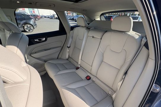 Volvo XC60 T6 Plug-In Hybrid AWD Plus Dark aut