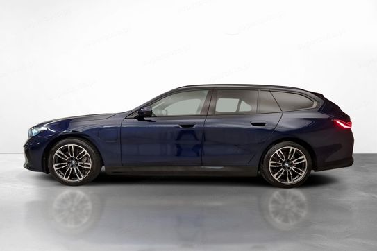 BMW Seria 5 550e xDrive PHEV M Sport aut