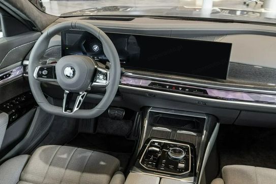 BMW Seria 7 740d xDrive M Sport
