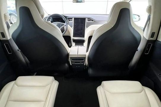 Tesla Model X X Long Range Plus