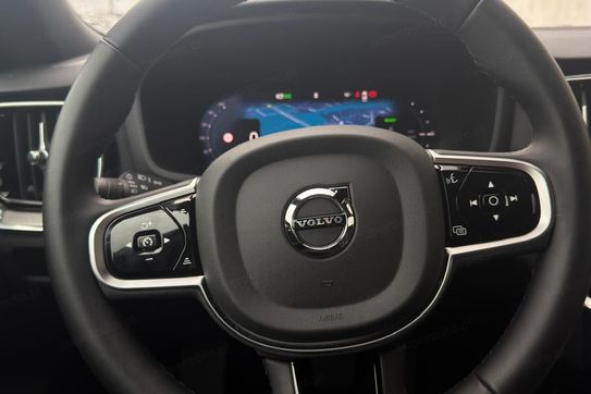 Volvo V60 T6 AWD Plug-In Hybrid Plus Dark