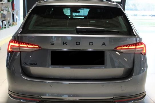 Skoda Octavia Sportline 1.5 TSI m-HEV DSG