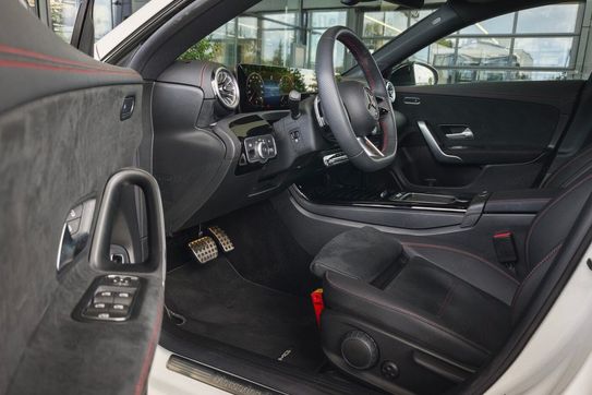 Mercedes CLA 200 AMG Line