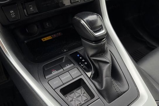Toyota RAV4 2.5 Hybrid Selection 4X2