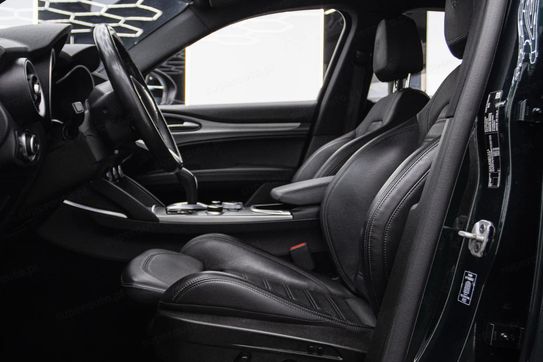 Alfa Romeo Stelvio Turbo Veloce Q4 aut