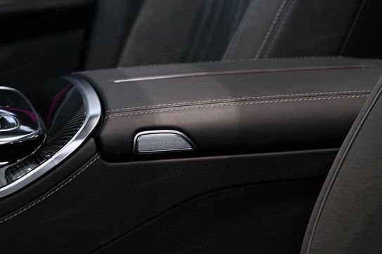 Hongqi H9 Deluxe 2.0T MHEV DSG