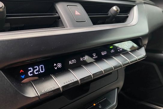 Lexus UX 250h F Impression 2WD