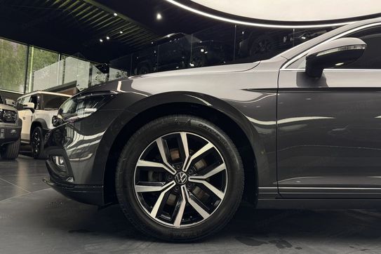 Volkswagen Passat 1.5 TSI Business DSG