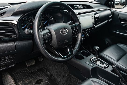 Toyota HiLux Double Cab Invincible