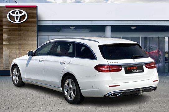 Mercedes Klasa E E 220 d  9G-TRONIC