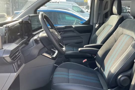 Ford Tourneo Custom 320 L2H1 Sport A8 AWD