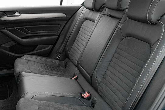 Volkswagen Passat 2.0 TSI Elegance DSG