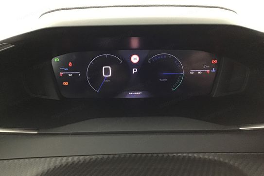 Peugeot 208 ALLURE 1.2 mHEV e-DCS6