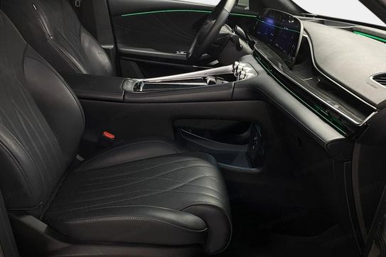 Omoda 9 1.5 Super Hybrid Exclusive AWD
