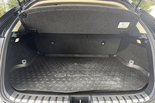 Lexus NX 300h Business Edition AWD