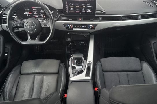 Audi A4 40 TFSI mHEV quattro S tronic