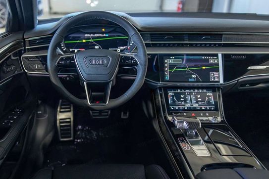 Audi A8 S8 TFSI quattro