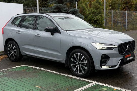 Volvo XC60 B5 B AWD Plus Dark