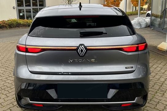 Renault Megane Techno E-TECH Comfort Range