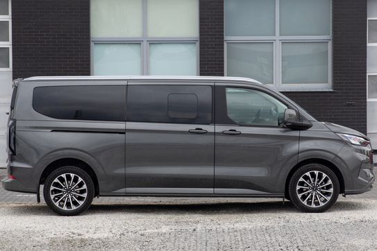 Ford Tourneo Custom 2.0 L2H1 Titanium