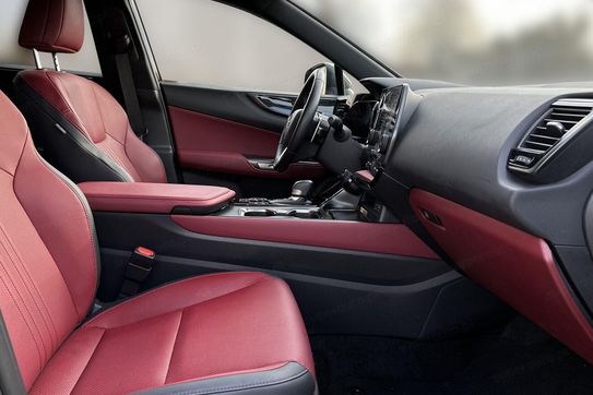 Lexus NX 450h+ AWD