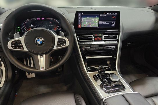 BMW Seria 8 840i