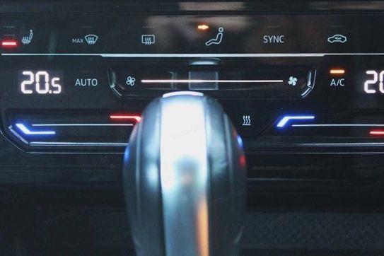 Volkswagen Passat 2.0 TDI 4Mot. Elegance DSG