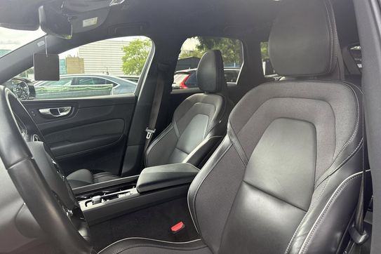 Volvo XC60 B5 B  R-Design AWD aut