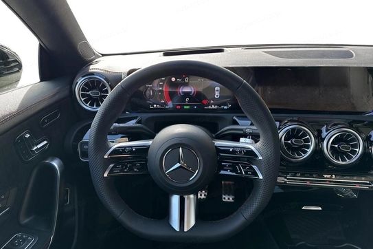 Mercedes CLA 200 AMG Line