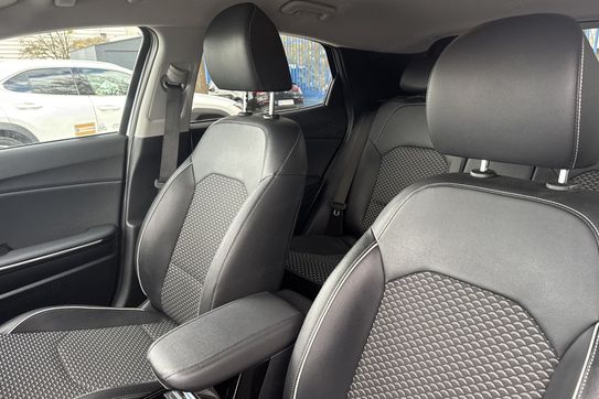 Kia XCeed L 1.5 T-GDI  DCT