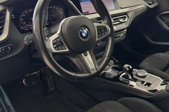 BMW Seria 1 M135i xDrive ColorVision Edition