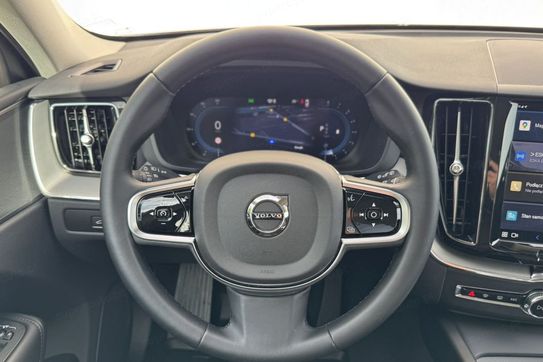 Volvo XC60 B5 B AWD Plus Dark