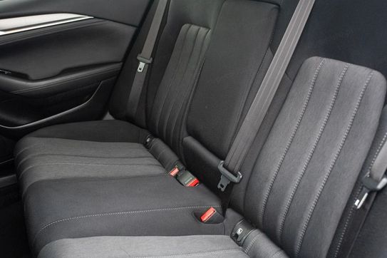 Mazda 6 2.0 Center-Line