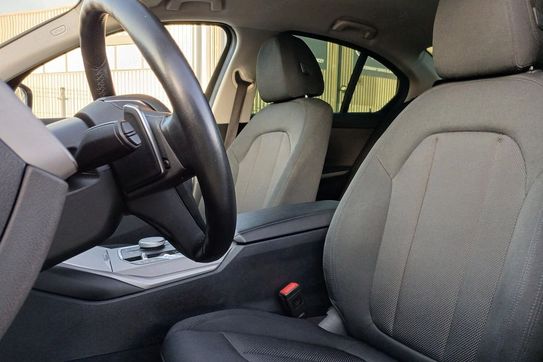 BMW Seria 3 318d mHEV aut