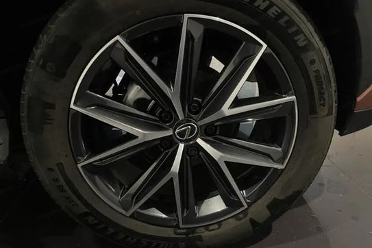 Lexus LBX Emotion 1.5 Hybrid