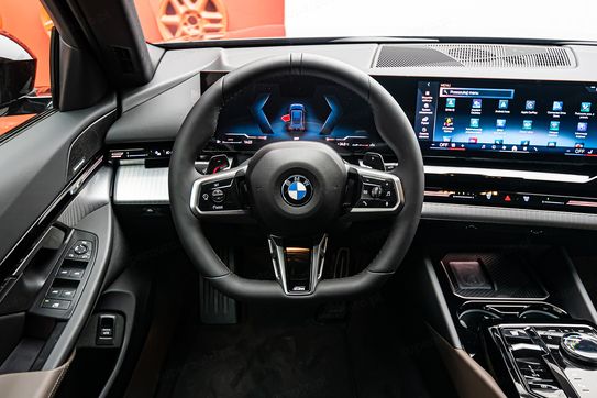 BMW Seria 5 Touring 520d xDrive M Sport