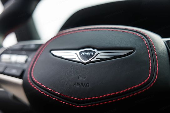 Genesis G70 T Plus Awd 8AT Sport
