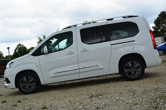 Toyota Proace City Verso Long L2H1 Family
