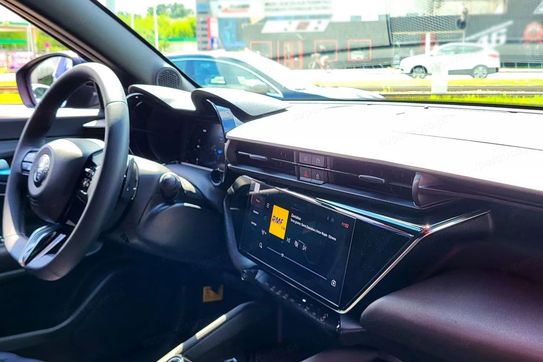 Alfa Romeo Junior 1.2 mHEV Ibrida eDCT