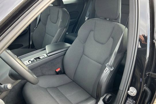 Volvo XC60 B4 D Momentum Pro aut