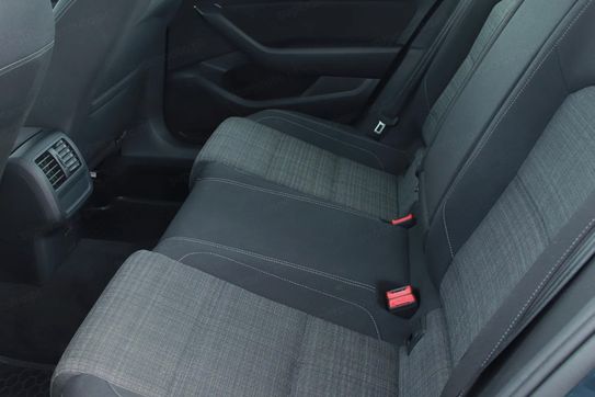 Volkswagen Passat 1.5 TSI EVO Business