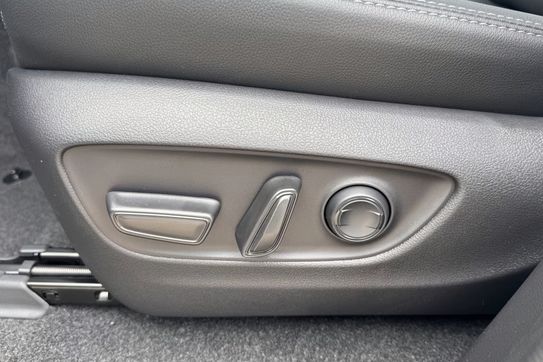 Toyota Land Cruiser Executive 2.8 Diesel