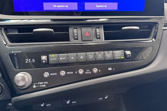 Lexus ES 300h Business Edition