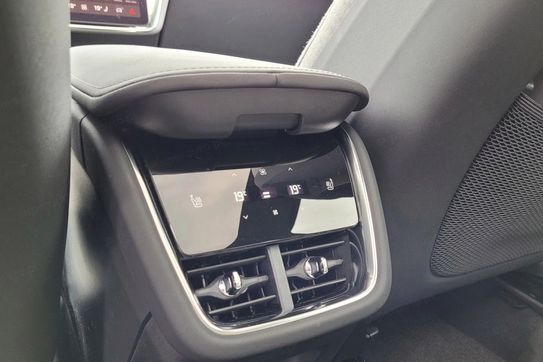 Volvo EX90 Twin Motor Performance AWD Ultra 7 os